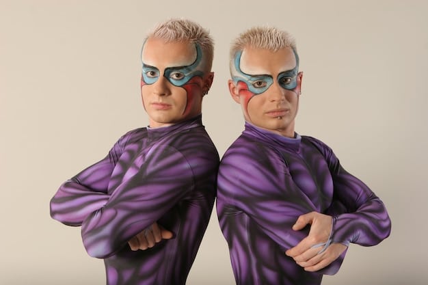 A side-by-side comparison of two anime figures: one genuine, showcasing sharp details and vibrant colors, and another fake, exhibiting blurry features and dull shades. The genuine figure is on the left, demonstrating precise craftsmanship and quality materials. The fake figure, on the right, reveals obvious flaws in its design and construction. This visual comparison serves to highlight the key differences to watch out for when spotting counterfeit collectibles.